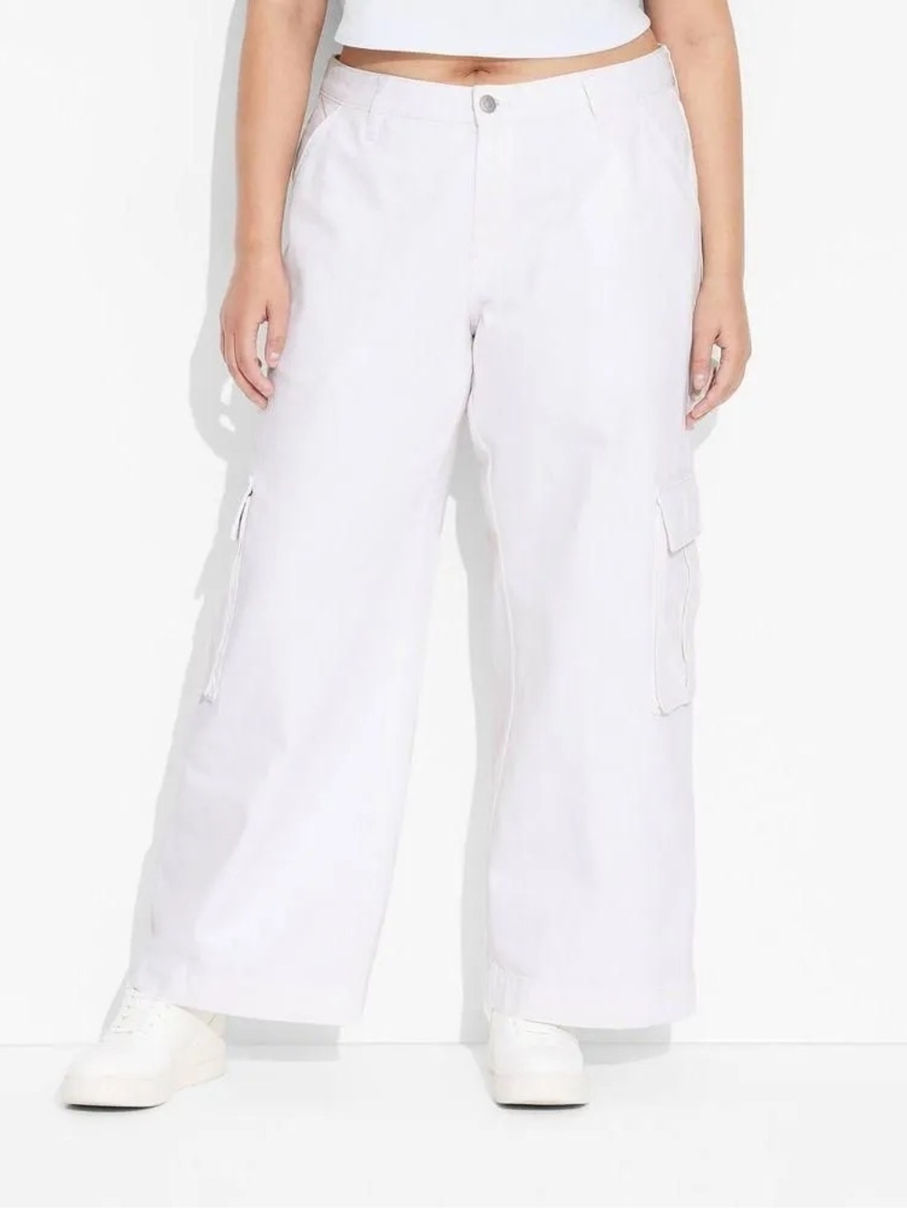P134 NWT Wild Fable Mid Rise Baggy Cargo Jean - Size: 17